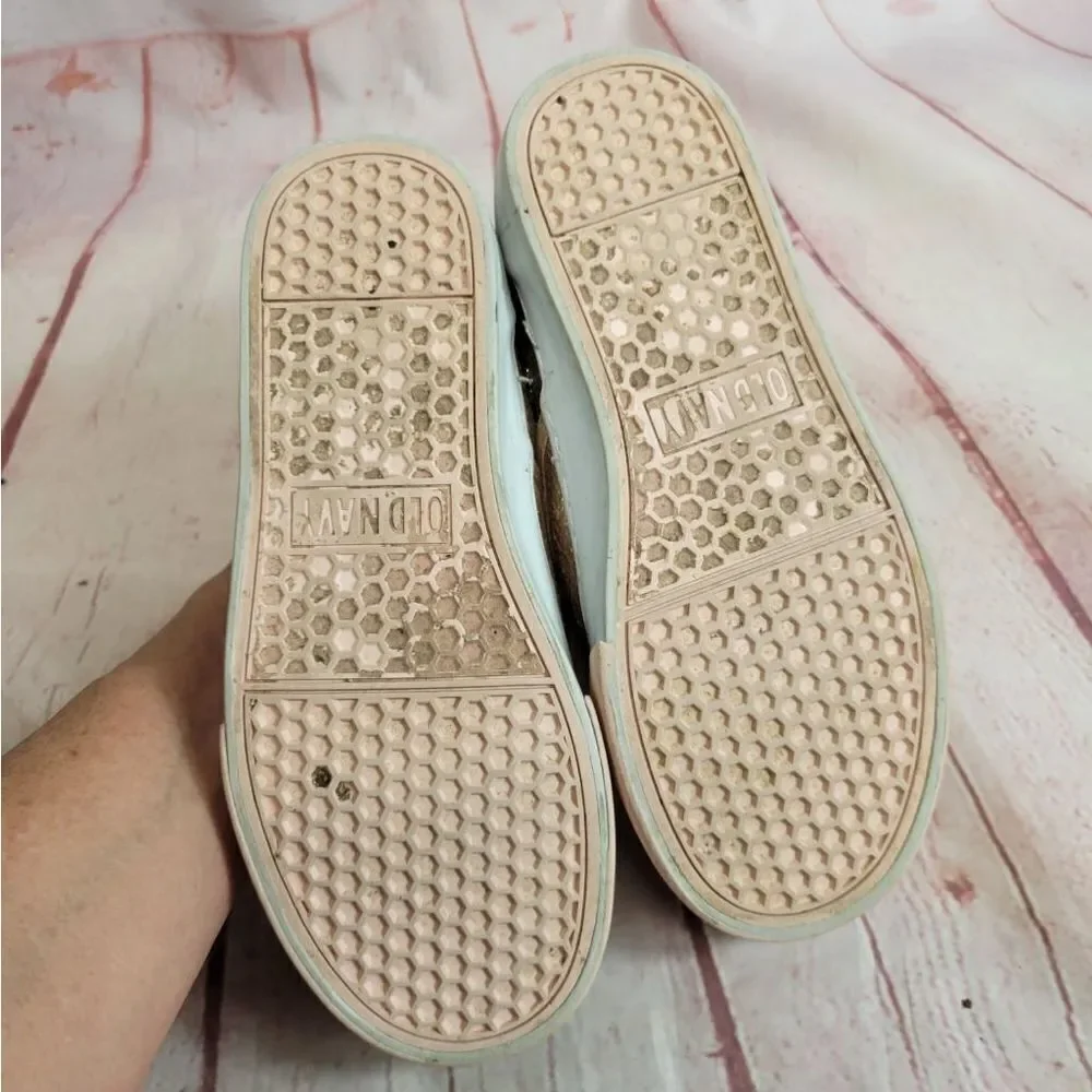 Old Navy slip-on sneakers 1